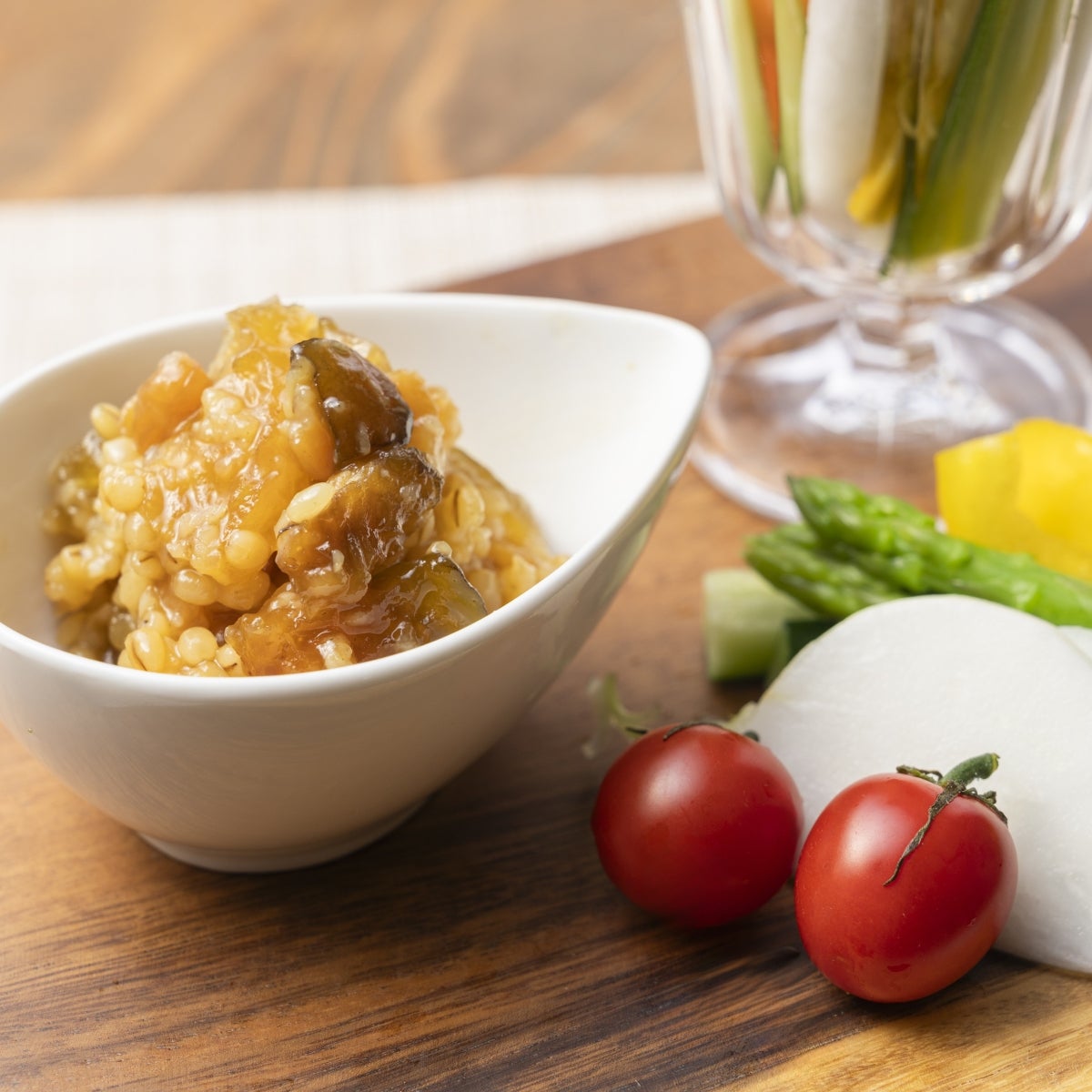 野菜スティック　金山寺味噌をそえて