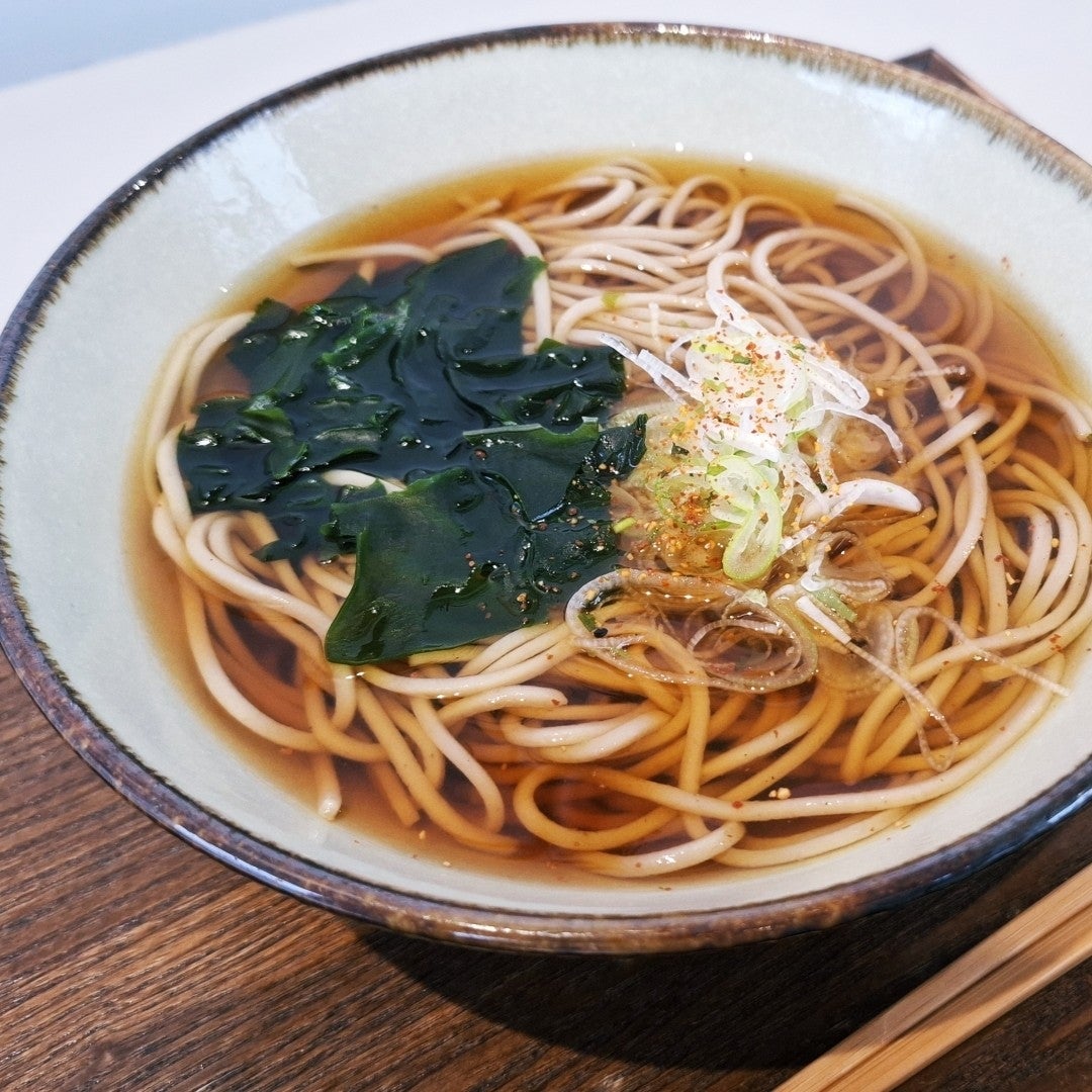 そばには七味を